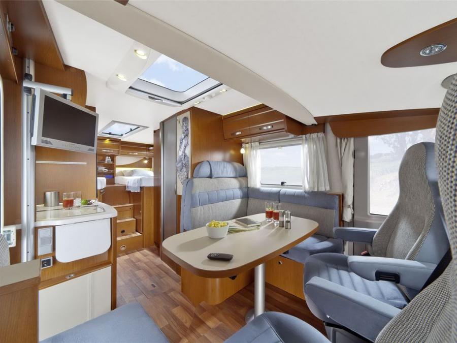 Интерьер Hymer Exsis-I 2012 года  (фото 5 из 12)